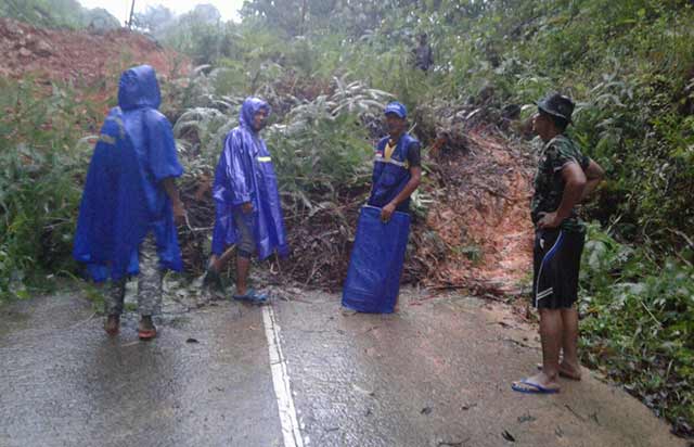 Foto-Foto-Banjir-Bandang-dan-Longsor-di-Anambas