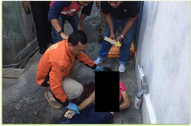 Penemuan Mayat Perempuan di Gang Penemuan Mayat Perempuan di Gang