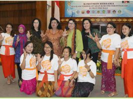 Sosialisasi gerakan "Saya Perempuan Anti Korupsi (SPAK)" di Gedung wiswa Sabha Utama Denpasar, Kamis (18/01).