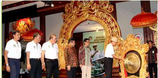 Pembukaan Rembug Desa Tingkat Provinsi Bali Tahun 2018, di Gedung Ksiraarnawa, Taman Budaya , Denpasar, Minggu (21/1).