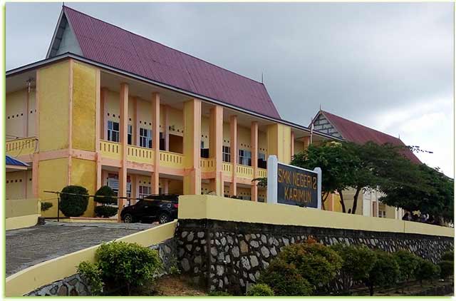 Satlantas-Polres-Karimun-Jadi-Pembina-Upacara-di-SMKN-2-Karimun