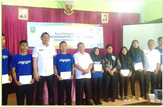 Medco E&P Natuna Ltd Salurkan Bantuan Pendidikan Kepada Mahasiswa Anambas