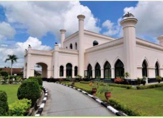 Istana Siak di Kota Siak Sri Indrapura Kabupaten Siak