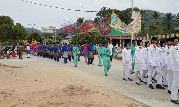 Pawai-Takruf-MTQ-Kabupaten-Anmabas-V