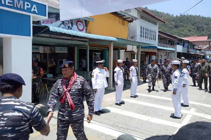 Kunker Laksamana Muda TNI Yudo Margono, Ajak Personil Lanal Tarempa Jaga Kondusifitas