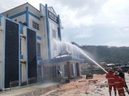 Latihan-Evakuasi-Bencana-Kebakaran-di-RSUD-Tarempa