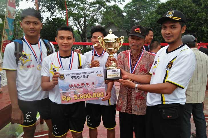 PKS Muda Juara Turnamen Takraw PKS Cup I 2018