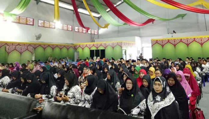 Sosialisasi Saber Pungli kepada pelaksanaan Aparatur Pemerintahan serta sejumlah Guru, Kepala Sekolah diwilayah KKA, yang dilaksanakan di Gedung BPMS Imam bonjol, Tarempak