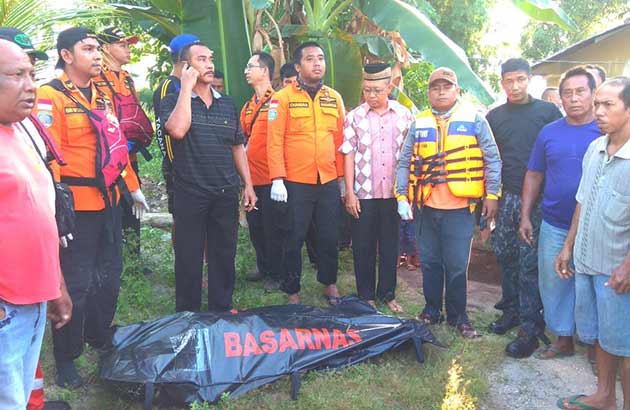 Sudah Ditemukan, Seorang Anggota Pol PP Kundur Barat Yang Hilang Di Laut Saat Mancing