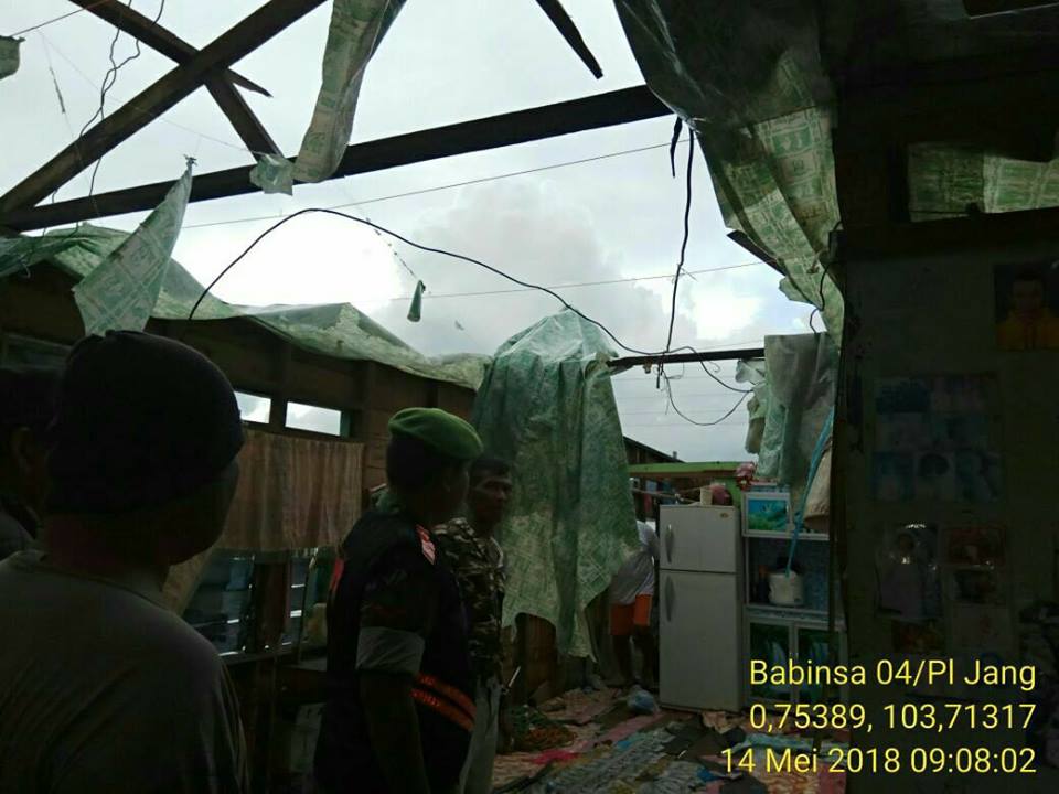 Angin Puting Beliung Terjang 12 Rumah di Kecamatan Moro