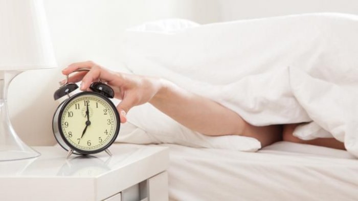 Sulit Bangun Tidur? Atasi dengan 7 Cara Sederhana Berikut Ini