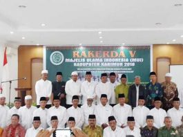 Rapat Kerja Daerah Majlis Ulama Indonesia (Rakerda MUI) ke V, Kabupaten Karimun yang berlangsung di Balai Sri Gading Tanjungbatu Kota, (02/08/18).
