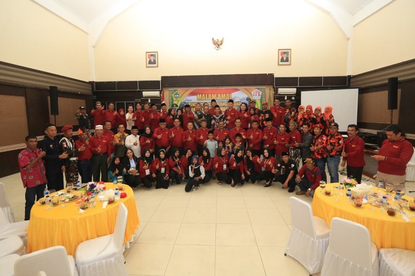 Acara malam amal sekaligus menutup secara resmi penggalangan dana untuk bencana Lombok-NTB, di gedung Nasional Tanjungbalai Karimun, Ahad (16/09/18).