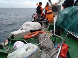 Kondisi lambung kiri kapal akibat tersenggol tanker