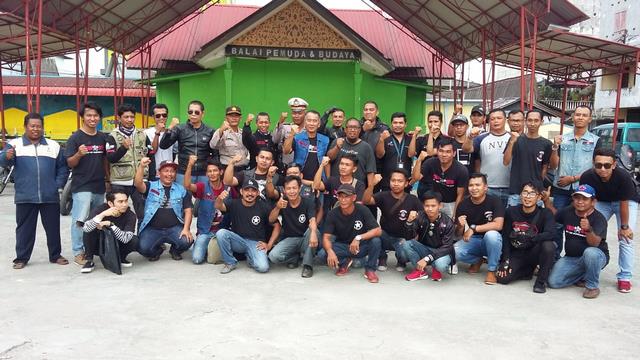 Enam Orang Anggota Kundur Custom, Touring ke Nol Kilometer Sabang, Aceh