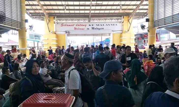 Kondisi calon penumpang di Kukup Johor, Malaysia