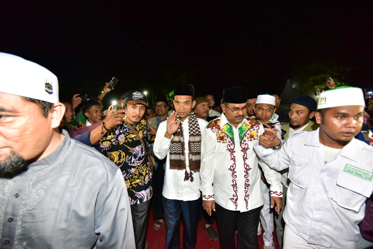 Antusias Belasan Ribu Warga Kundur Hadiri Tabligh Akbar UAS