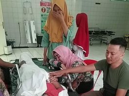Jenazah Adi saat di RSUD Muhammad Sani, Minggu (17/3)