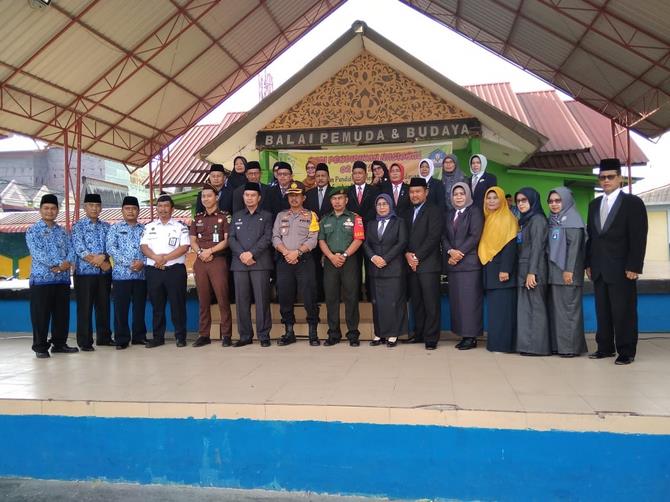 Pesan Camat Hery Pada Hari Pendidikan Nasional di Balai Pemuda Tanjungbatu