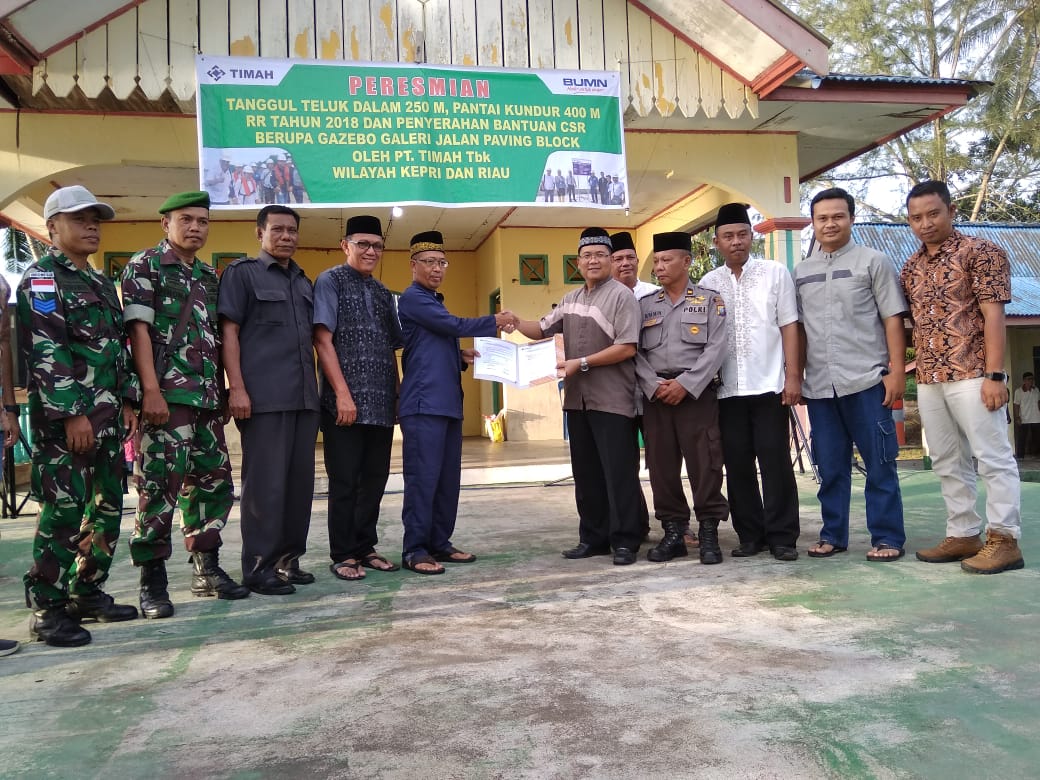 Peresmian Tanggul Penahan Ombak Pantai Kundur Barat