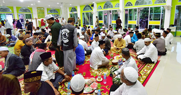 Safari Ramadhan Bupati karimun Ke Kecamatan Ungar