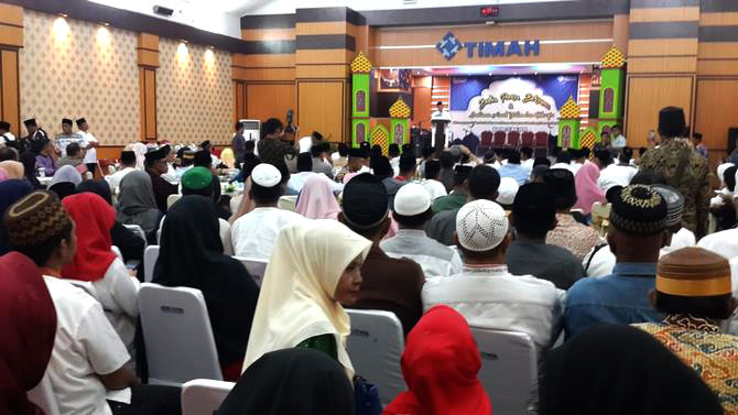 Ustadz-Nur-Maulana-Hadiri-Buka-Bersama-Anak-Yatim-Dan-Kaum-Duafa-Di-Kundur-(2)