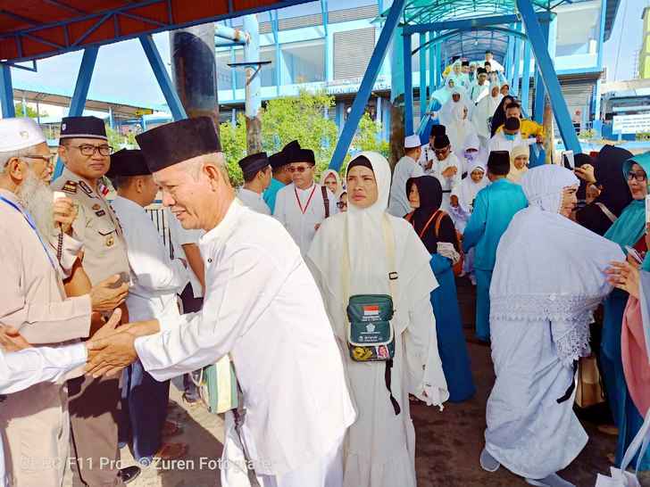 Bupati Minta Masyarakat Doakan Calon Jemaah Haji Karimun