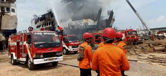 Ledakan kapal roro KM Sembilang