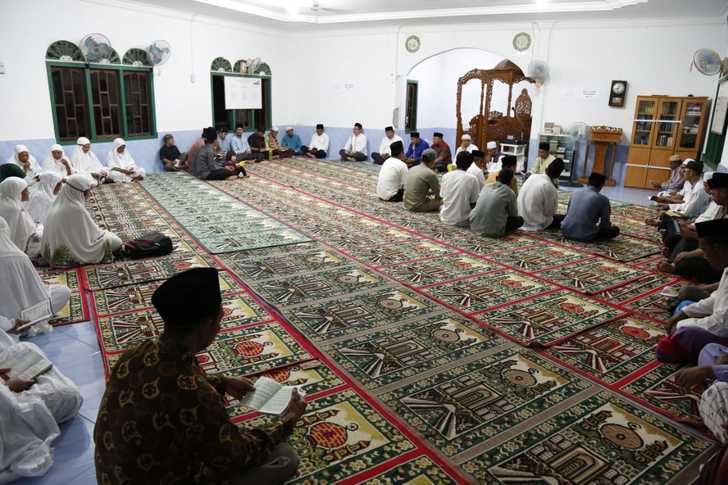 Bupati Menghadiri Maghrib Mengaji Bersama Masyarakat Dusun