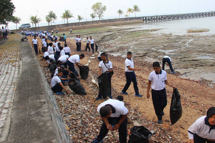 HUT Ke-74 TNI AL Di Tanjungpinang