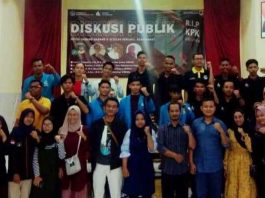 Diskusi mahasiswa, Terkait UU KPK, bertempat di Aula SMK Negeri 01 Tanjungpinang, Sabtu (19/10/2019).