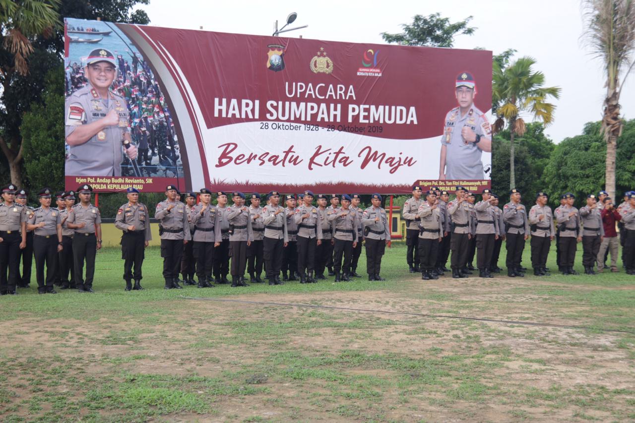 Kapolda Kepri Pimpin Upacara Hari Sumpah Pemuda Ke-91 Tahun 2019 Kapolda Kepri Pimpin Upacara Hari Sumpah Pemuda Ke-91 Tahun 2019