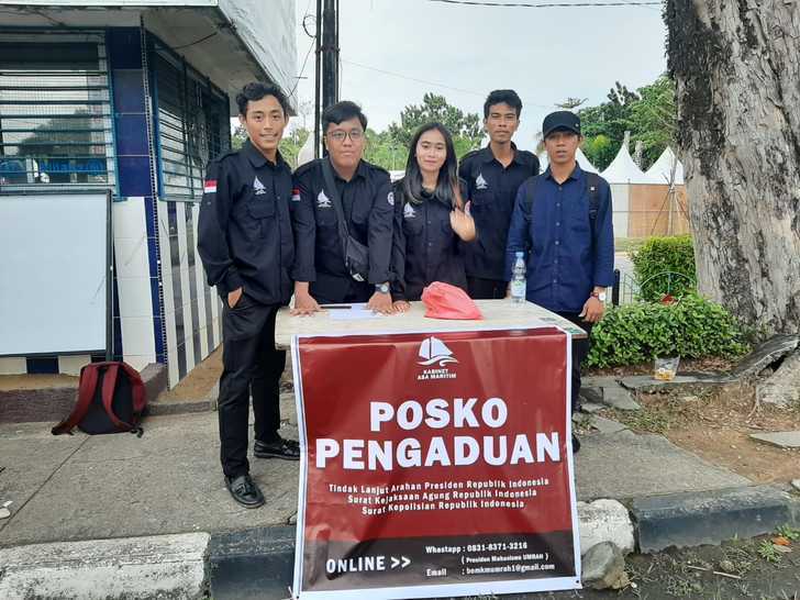 Posko pengaduan dari BEM UMRAH, di Tanjungpinang, Kepri