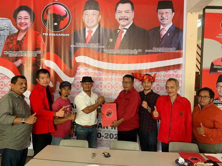 Ery Suwandi Maju Mendaftar Sebagai Bakal Calon Wakil Bupati Karimun Pada Pilkada Serentak Tahun 2020