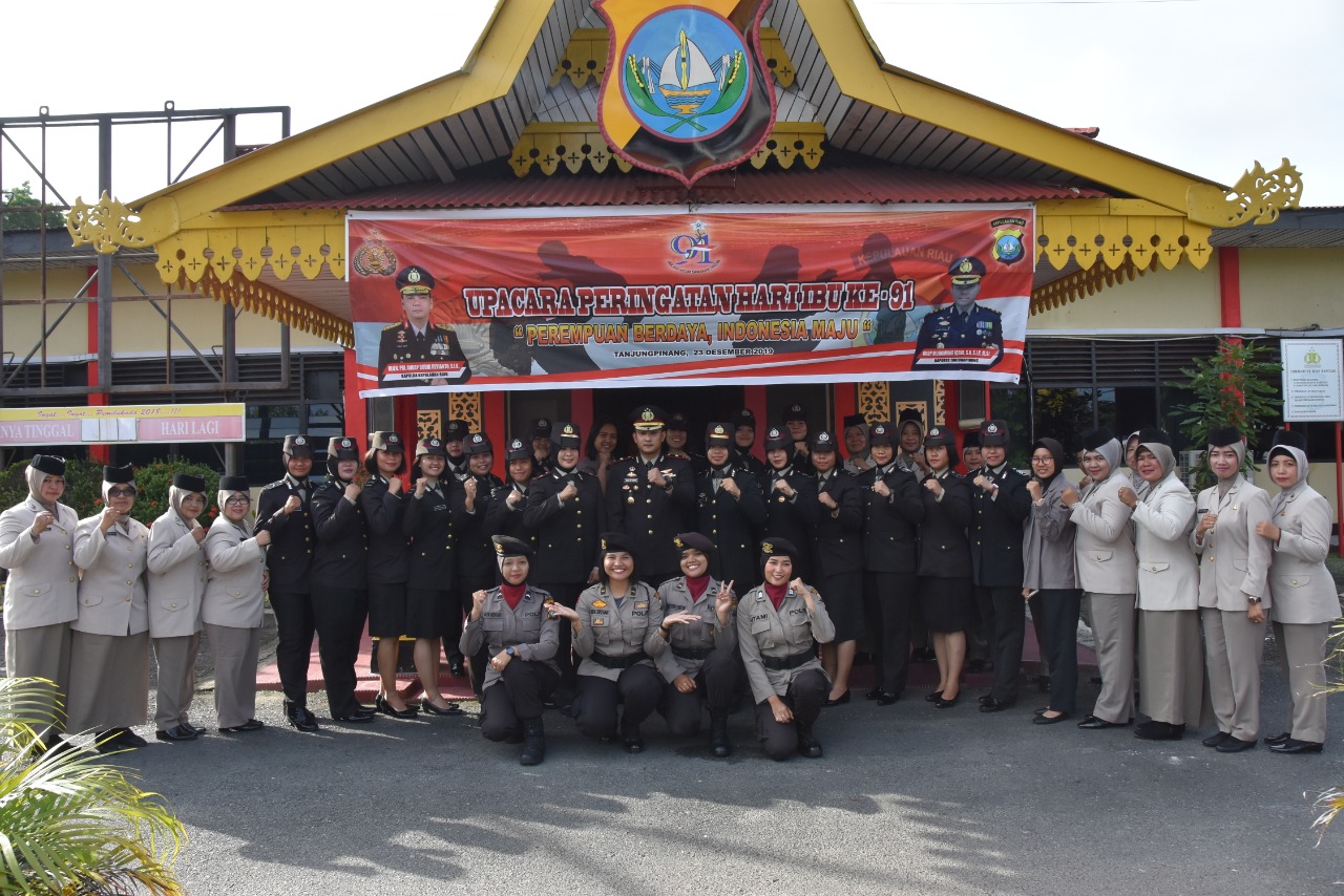 Polres Tanjungpinang Upacara Peringatan Hari Ibu Ke-91