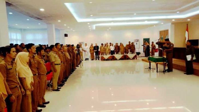Pelantikan Pejabat Administrator Dan Pejabat Pengawas Di Lingkungan Pemerintahan Kabupaten Kepulauan Anambas Pelantikan Pejabat Administrator Dan Pejabat Pengawas Di Lingkungan Pemerintahan Kabupaten Kepulauan Anambas
