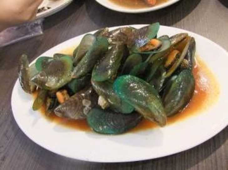 Potensi Kerang-Kerangan Menjadi Produk Yang Mempunyai Nilai Manfaat Baik Dari Segi Gizi Maupun Segi Ekonomi Potensi Kerang-Kerangan Menjadi Produk Yang Mempunyai Nilai Manfaat Baik Dari Segi Gizi Maupun Segi Ekonomi