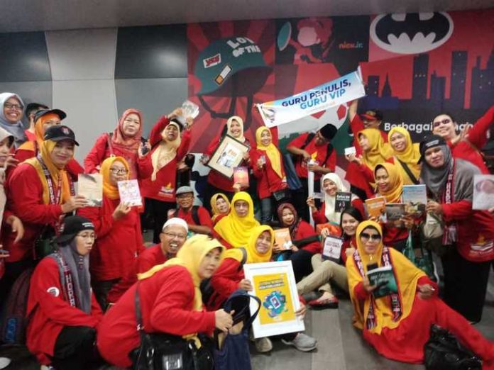 Temu Nasional Guru Penulis(TNGP) yang diselenggarakan di Jakarta pada 30 November hingga 1 Desember 2019. Temu Nasional Guru Penulis