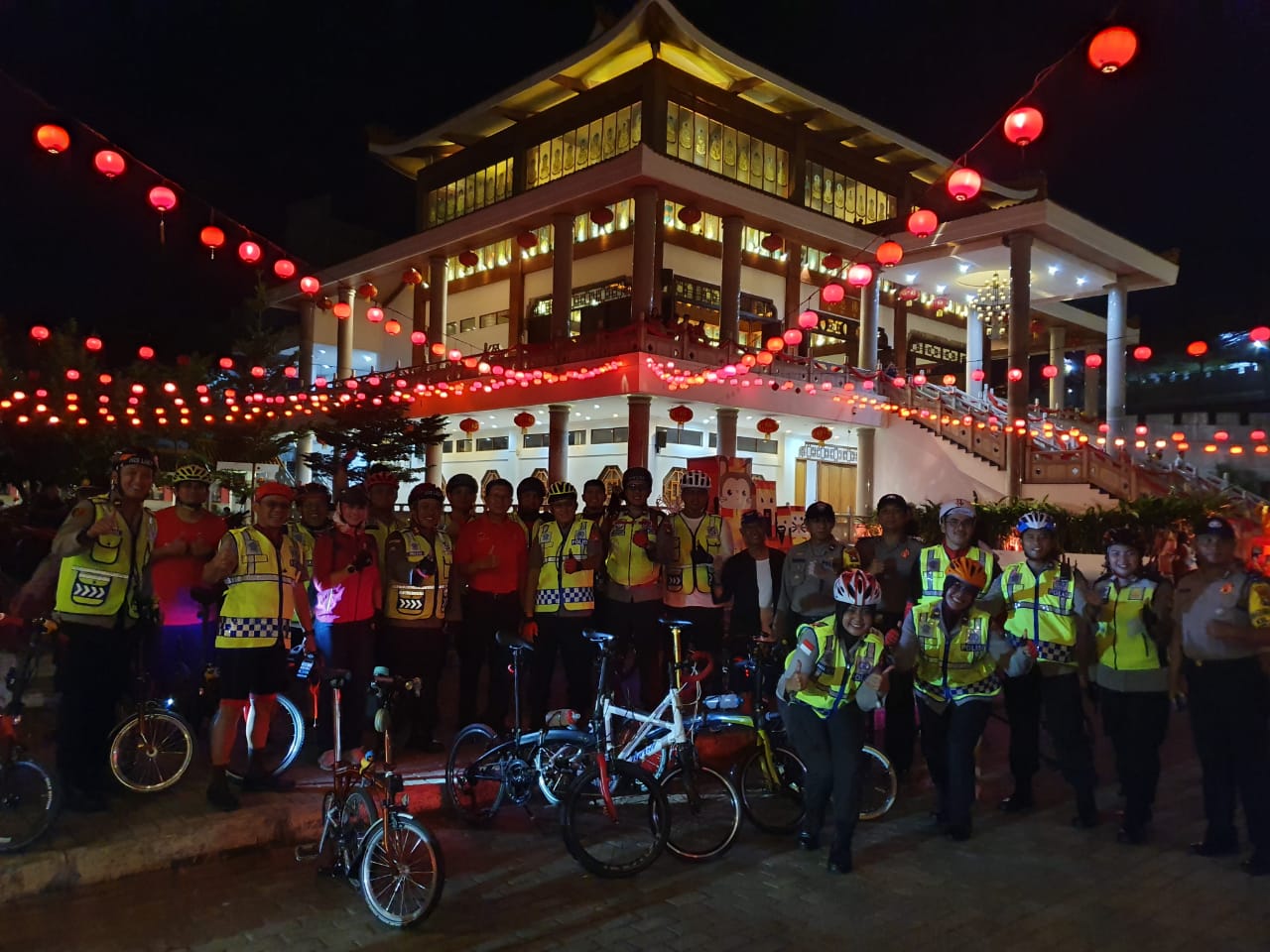 Patroli Bersepeda Dalam Pengamanan Tahun Baru Imlek