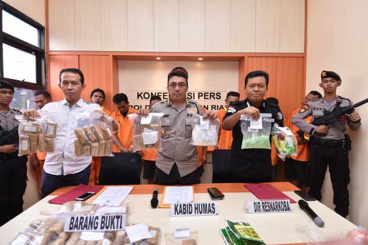 Ditresnarkoba Polda Kepri Berhasil Ungkap Kasus Narkoba Jenis Ganja, Sabu Dan Pil Ekstasi