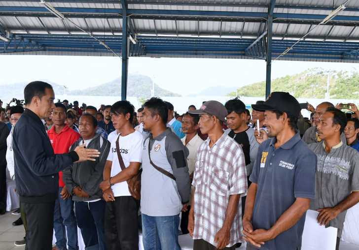 Temui Ratusan Nelayan, Presiden Pastikan SKPT Natuna Bermanfaat Bagi Nelayan Setempat
