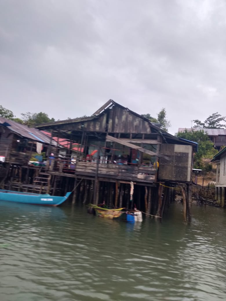 Kecamatan Moro Diterjang Angin Puting Beliung, 14 Rumah Rusak