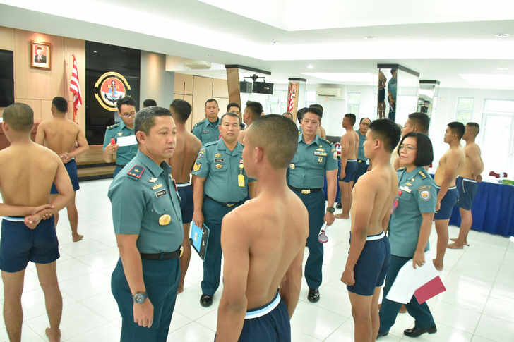 Danlantamal IV Pimpin Sidang Pantukhirda Calon Tamtama Pria TNI AL Danlantamal IV Pimpin Sidang Pantukhirda Calon Tamtama Pria TNI AL
