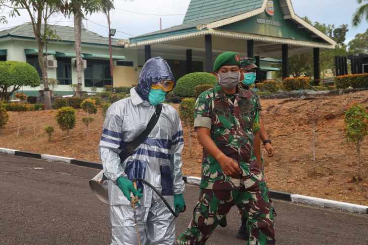 Kodim Bintan Lakukan Peneymprotan Disinfektan