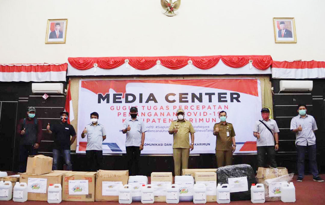 PT Timah Serahkan Bantuan APD Dalam Penanggulangan Covid-19 Ke Pemda Karimun PT Timah Serahkan Bantuan APD Dalam Penanggulangan Covid-19 Ke Pemda Karimun