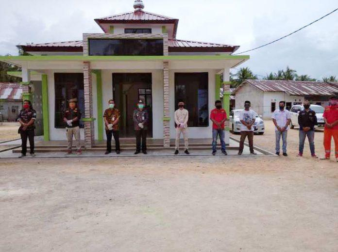 Peresmian-Musholla-bantuan-UPZ-PT-Timah-di-pemukiman-suku-Duane-Kundur,-di-Paya-Togok Peresmian penggunaan Musholla di pemukiman suku Duane Kundur, Kamis (23/04/2020).