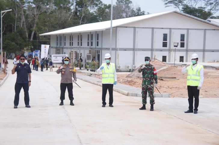 Presiden Joko Widodo saat meninjau kesiapan Rumah Sakit Covid-19