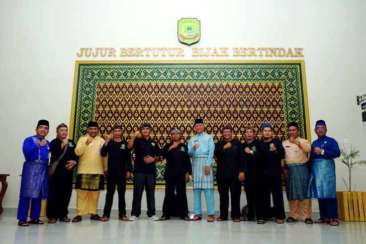 Warga Pasundan Tanjungpinang Sampaikan Duka Atas Wafatnya Walikota Tanjungpinang Warga Pasundan Tanjungpinang Sampaikan Duka Atas Wafatnya Walikota Tanjungpinang