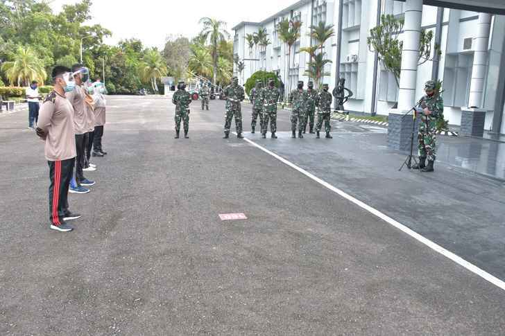 Danlantamal Berangkatkan 4 Calon Perwira PK TNI Panda Kepri Ikuti Seleksi Tingkat Pusat