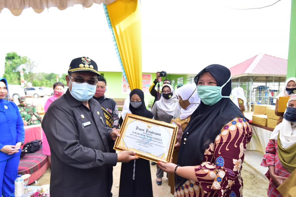 Karimun Berhasil Melebihi Target Peserta KB Dari Pemprov Kepri Karimun Berhasil Melebihi Target Peserta KB Dari Pemprov Kepri